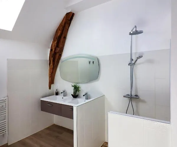 Maison Confortable A Avec Grand Jardin, Ideale Pour Familles. * Thégra