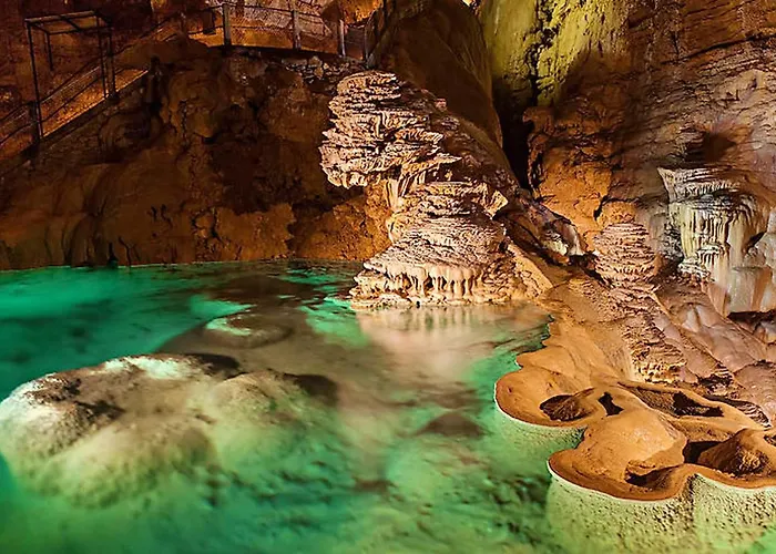 Maison Confortable A Avec Grand Jardin, Ideale Pour Familles. * Thégra