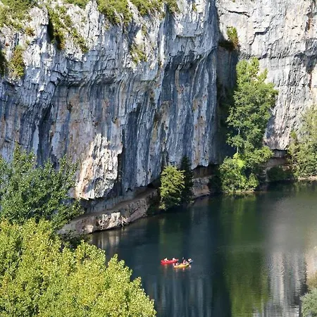 Prázdninový dům Maison Confortable A Avec Grand Jardin, Ideale Pour Familles. *