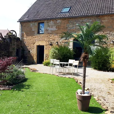 Дом отдыха Maison Confortable A Avec Grand Jardin, Ideale Pour Familles.