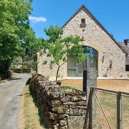 Maison Confortable A Avec Grand Jardin, Ideale Pour Familles. Vakantiehuis Thégra