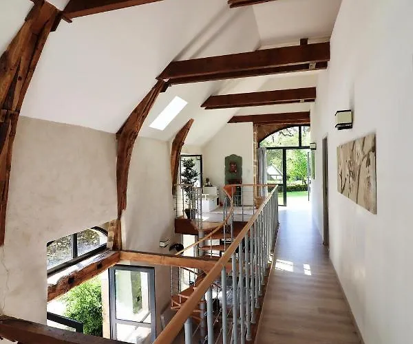 Prázdninový dům Maison Confortable A Avec Grand Jardin, Ideale Pour Familles. Thégra