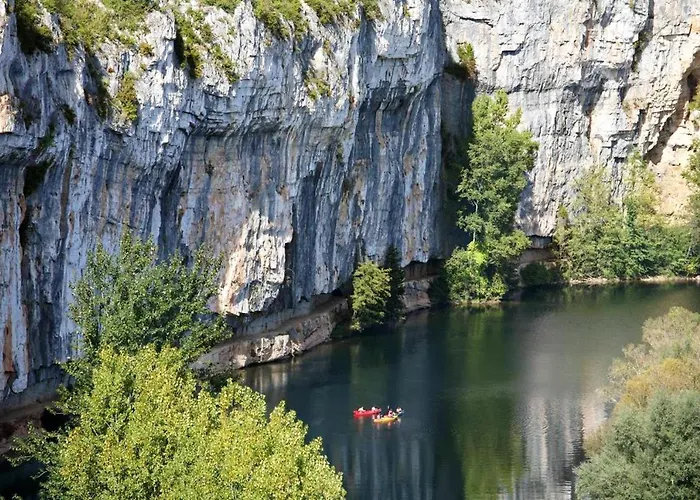 Casa vacanze Maison Confortable à Avec Grand Jardin, Idéale Pour Familles. *